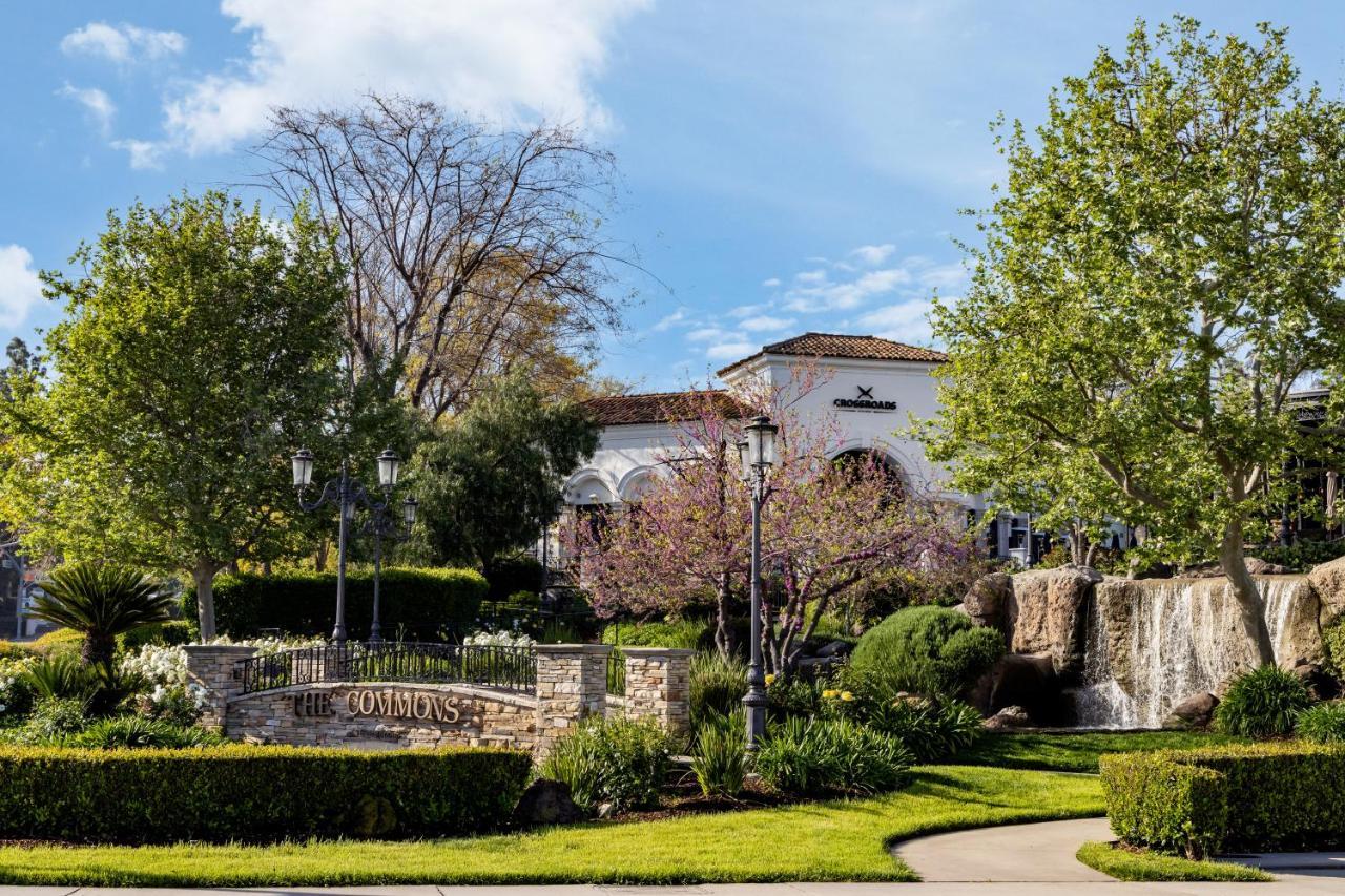 The Anza-A Calabasas Hotel Екстер'єр фото